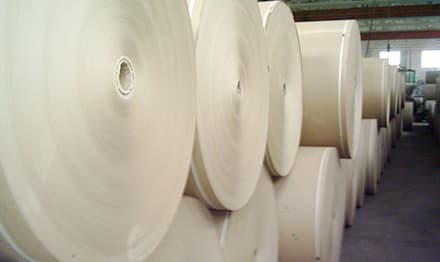 Mejorando la eficiencia de la pulpa y el papel con antiespumantes confiables
